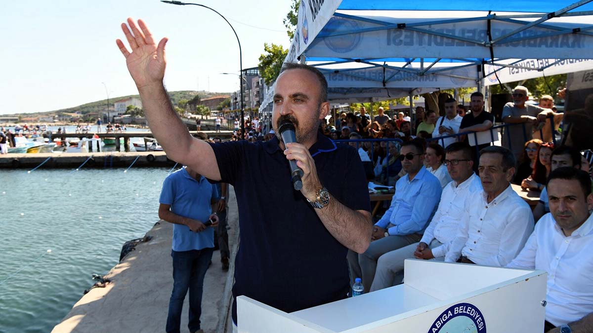 'Çalışanları tehdit etmek, büyük acizliktir'