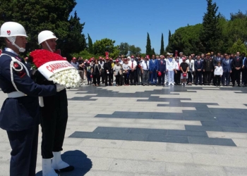 Çanakkale Şehitler Abidesi'nde anma töreni