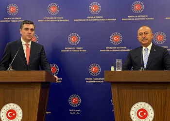 Çavuşoğlu: Bu savaş diplomasi masasında bitecek