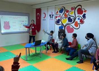 Çocuklara 'Afetlere Hazırlık Eğitimleri'