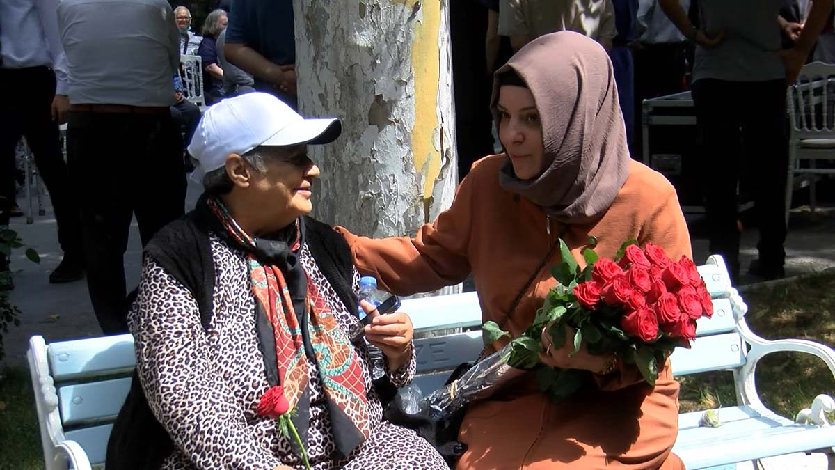 Darülaceze'de bayram