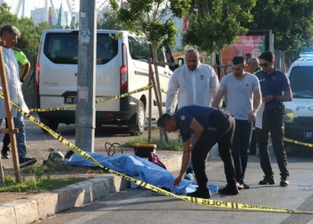 Direğe çarpan motosikletli öğretmen öldü