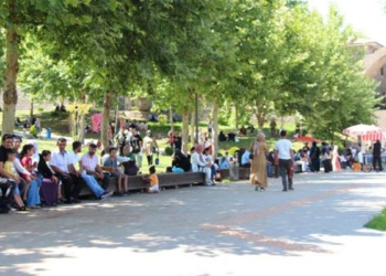 Diyarbakır'da sıcaklık 40 dereceyi aştı