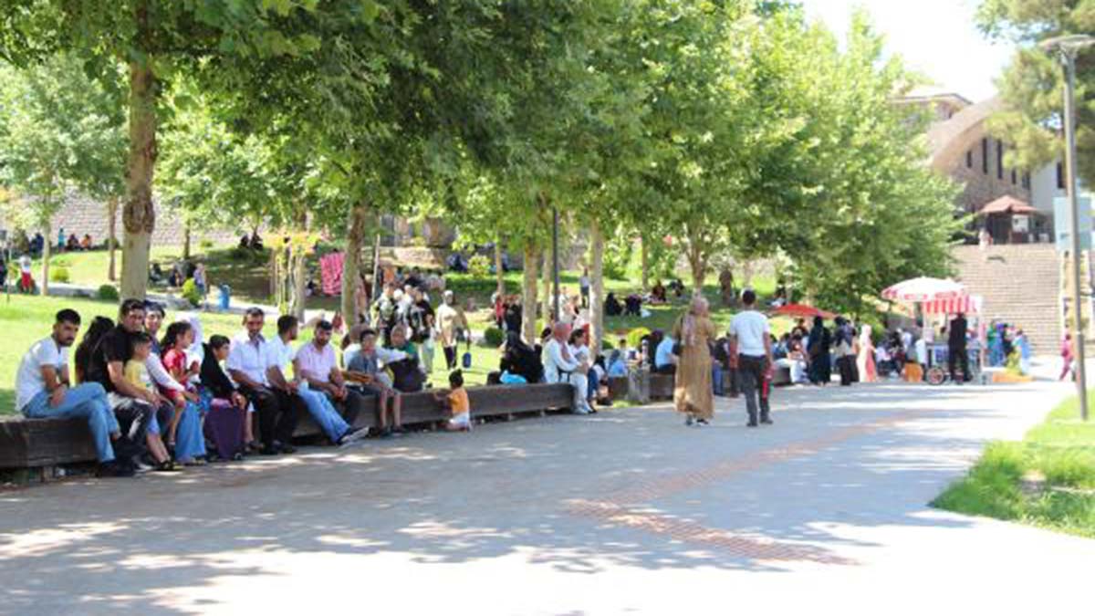 Diyarbakır'da sıcaklık 40 dereceyi aştı