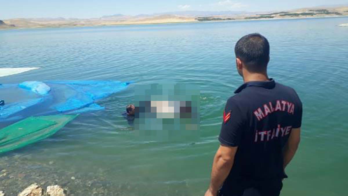 Elazığ'da baraj gölüne giren 2 arkadaş boğuldu