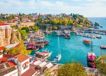 En çok uçak bileti alınan şehir Antalya oldu