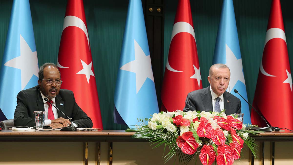 Erdogan somali cumhurbaskani ile gorustu 1 - politika - haberton