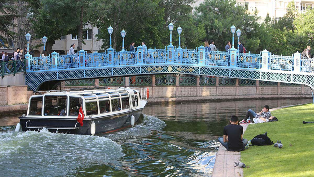 Eskişehir 'Öğrenci Dostu Üniversite Şehri' seçildi