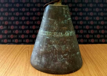 Evinde 200 yıllık kilise çanı ele geçirildi
