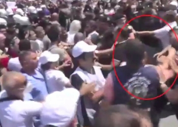 Eylemde polise tokat atan astsubay tutuklandı