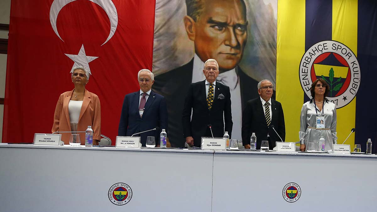 Fenerbahçe divan kurulunda 'Zelenski' sloganı