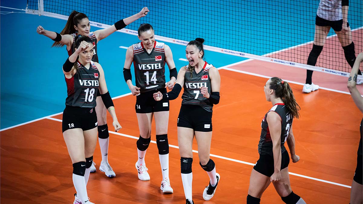 Filenin Sultanları Japonya'yı 3-1 yendi