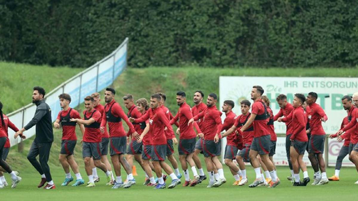 Galatasaray'da transfer çalışmaları sürüyor
