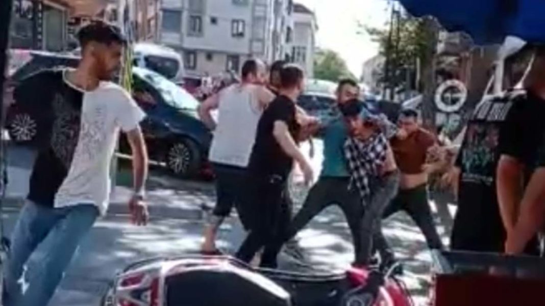 Gaziosmanpaşa'da kaza sonrası kavga