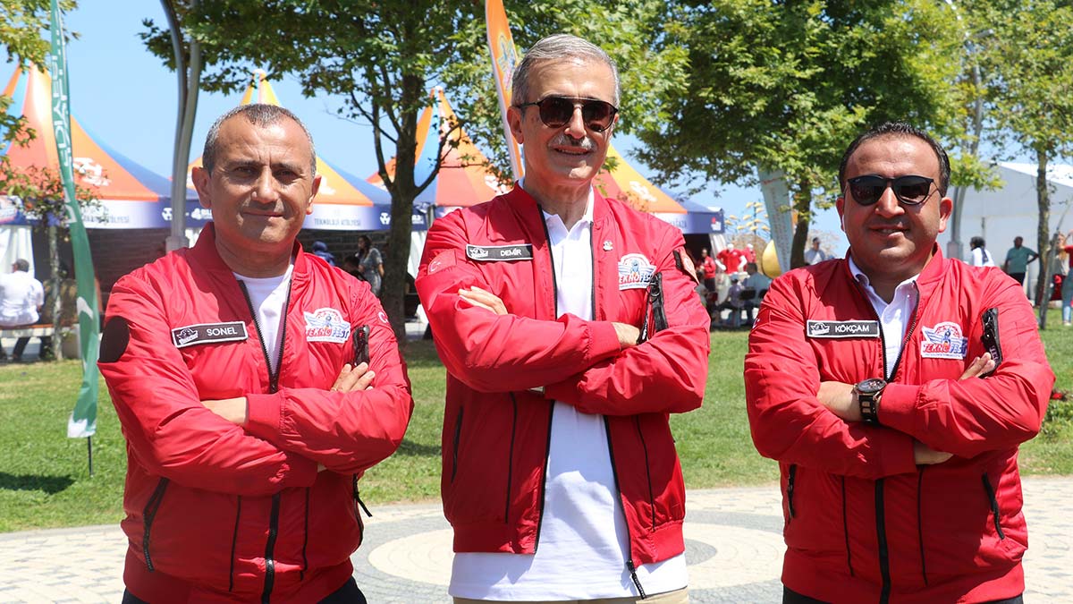 'Gençlik Türkiye'nin geleceğini inşa edecek'