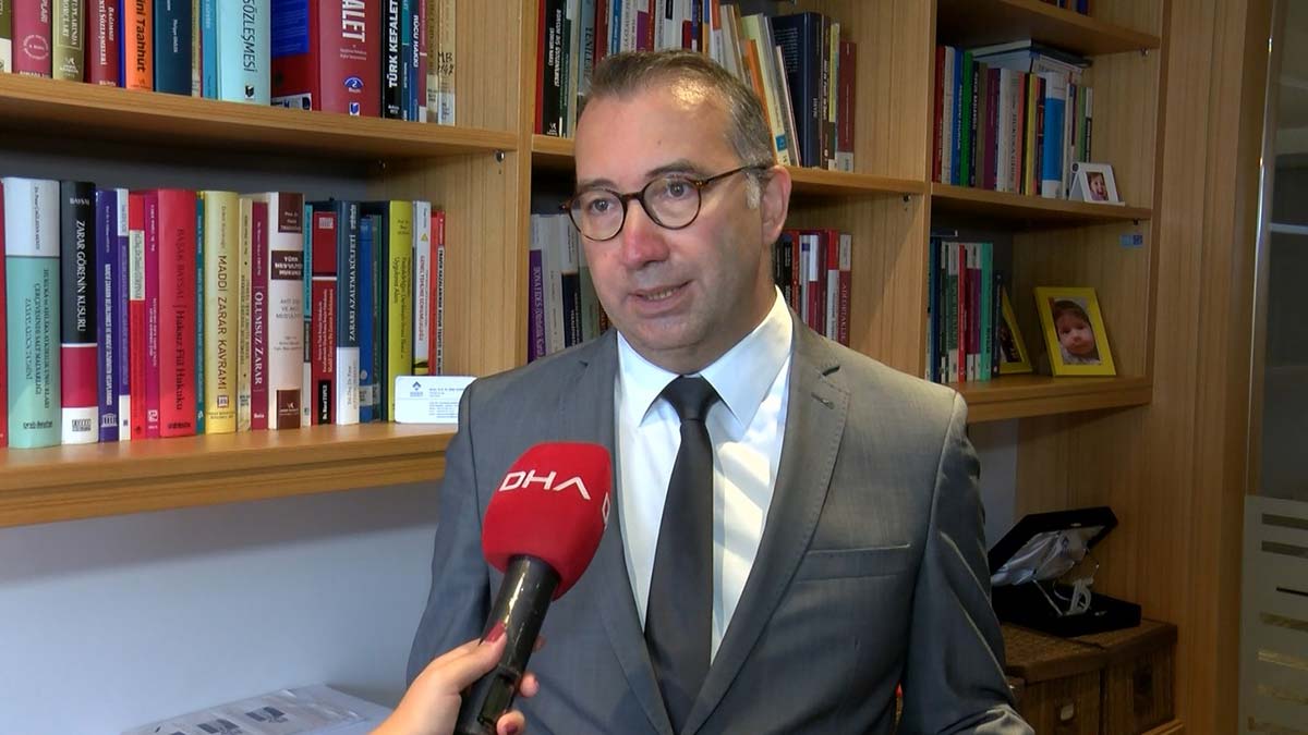 Hukuk öğrencilerine 4 yılda 2 diploma şansı