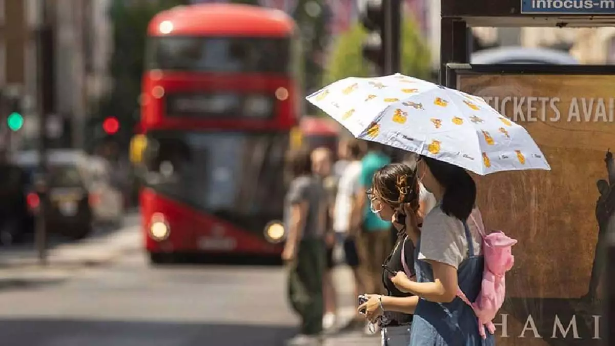 İngiltere'de sıcaklık ilk kez 40 dereceyi geçti