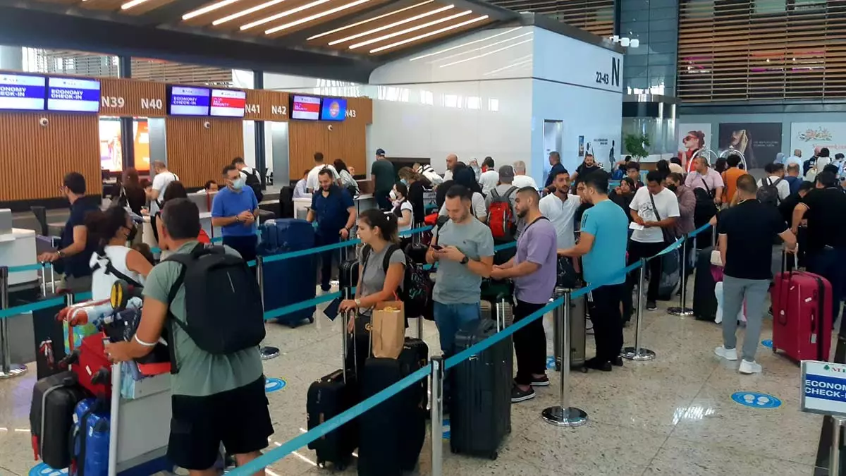 İstanbul havalimanı'nda uçuş ve yolcu rekoru