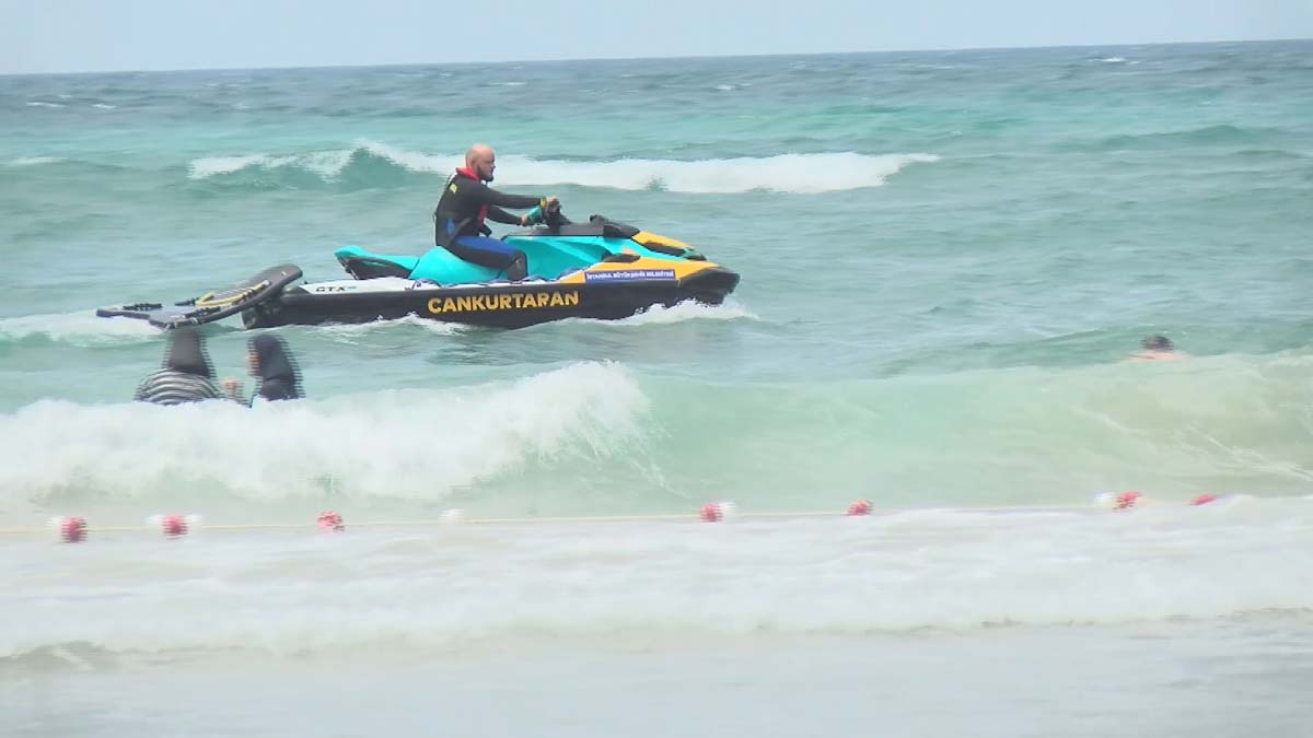 İstanbul'da cankurtaranların bayram mesaisi