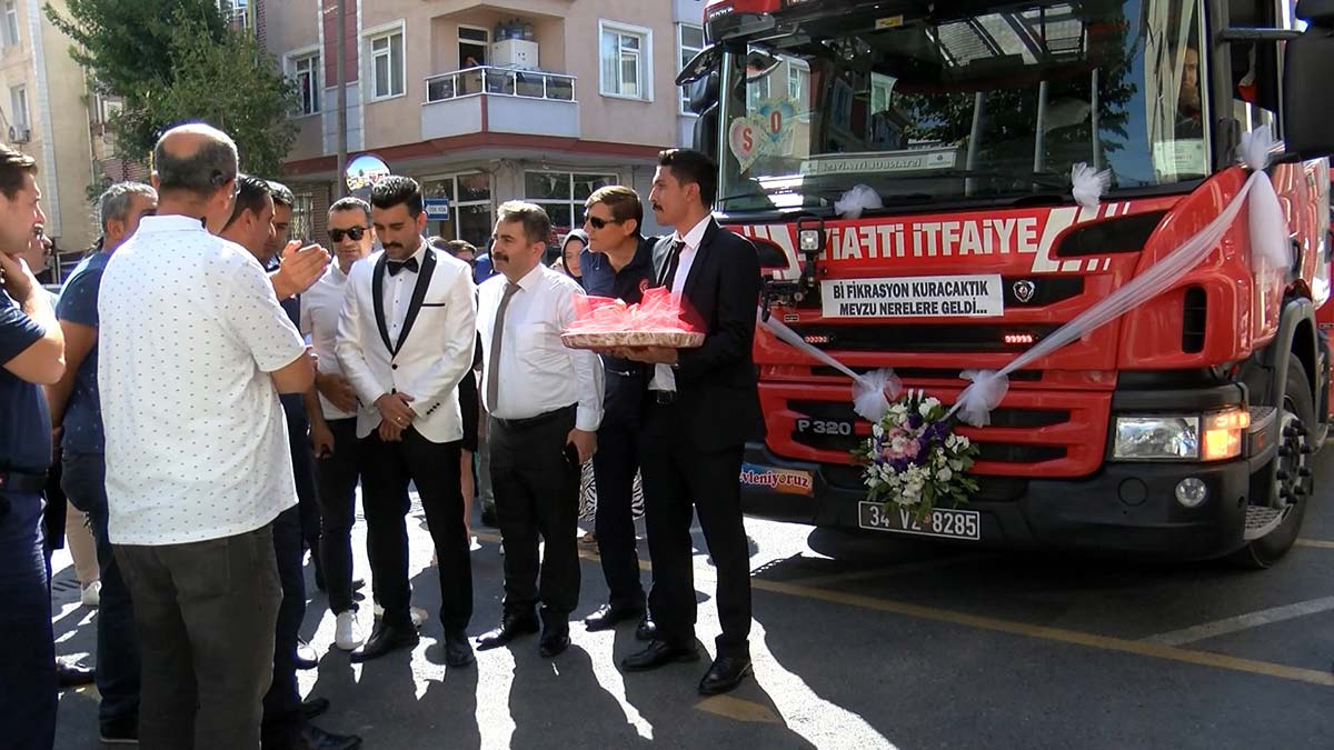 İtfaiye aracı gelin arabası oldu 