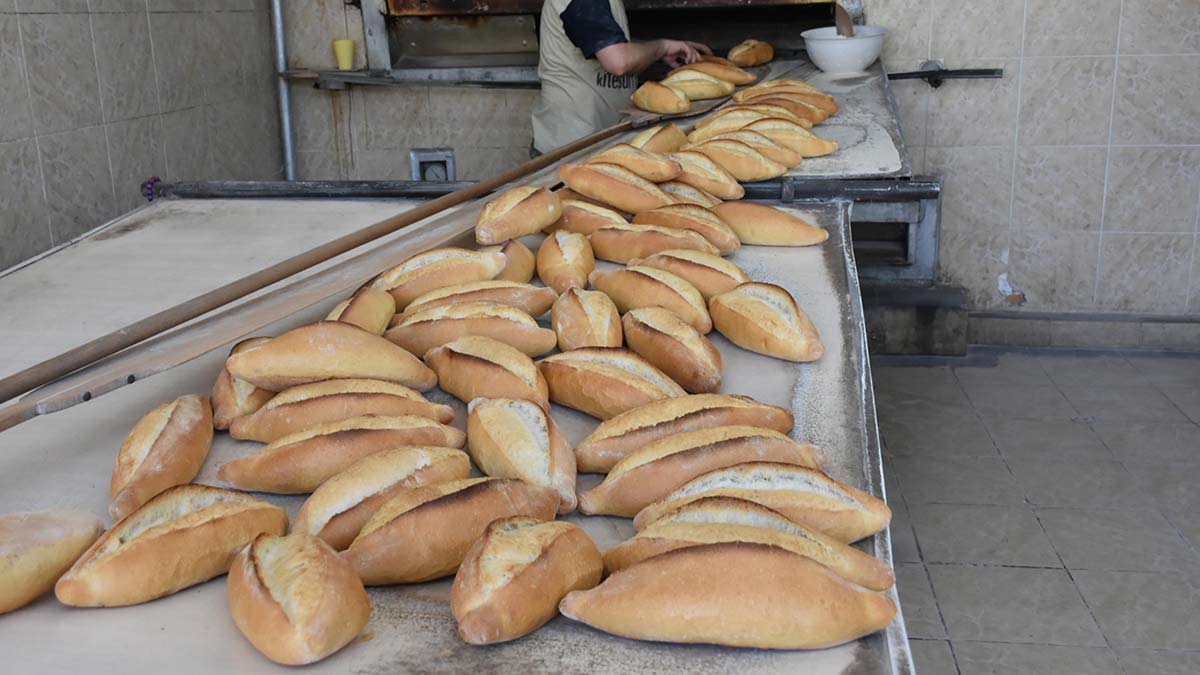 İzmir'de ekmeğe zam