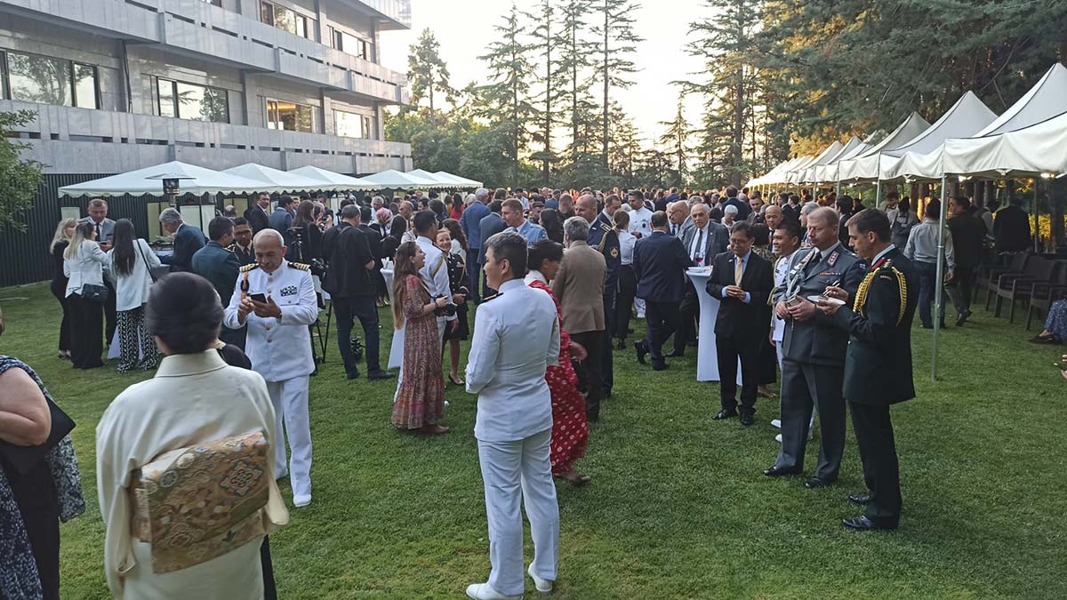 Japonya Öz Savunma Kuvvetleri Günü kutlandı