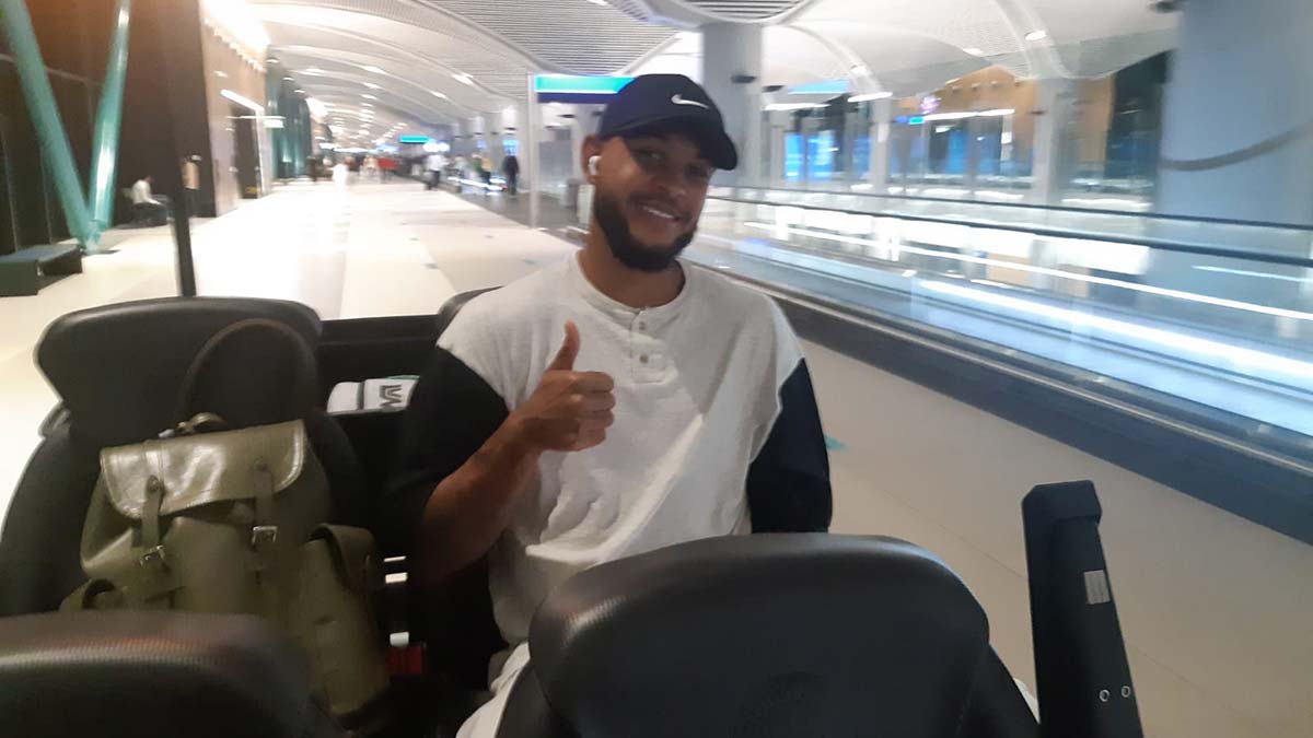 Joshua King, İstanbul'a geldi