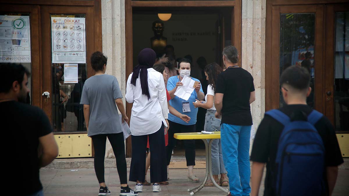 KPSS'nin ilk oturumu başladı