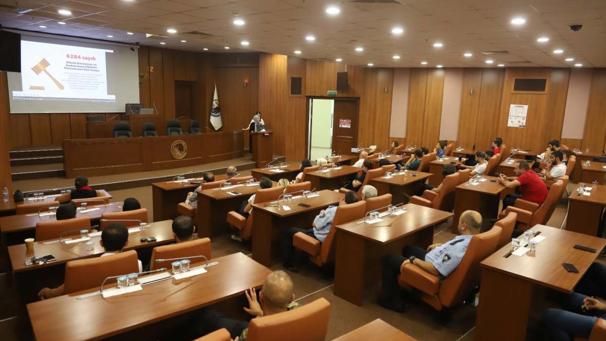 Kadına şiddetle mücadelede farkındalık eğitimi