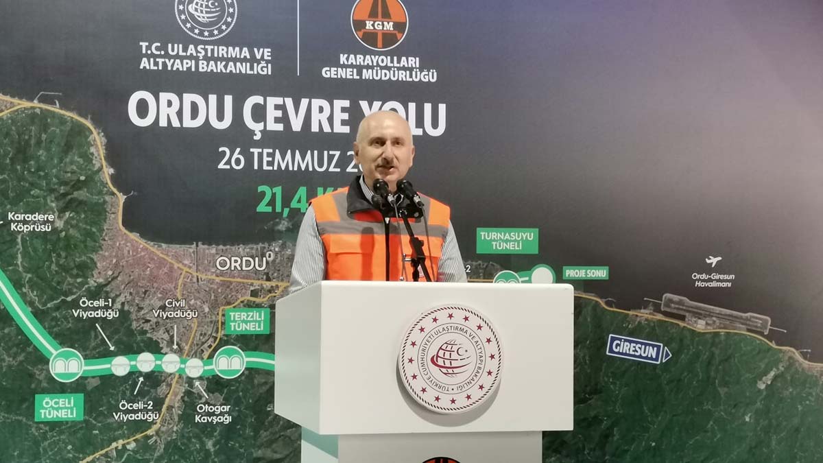 Karaismailoğlu: Karıncalar gibi çalışıyoruz