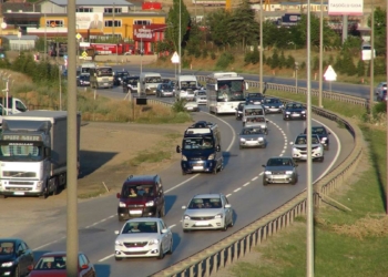 Kilit kavşak Kırıkkale'de bayram dönüşü trafiği