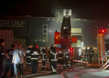 Kocaeli'de galvaniz fabrikasında patlama: 11 yaralı