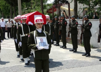 Kore gazisi Kadim İşlek son yolculuğuna uğurlandı