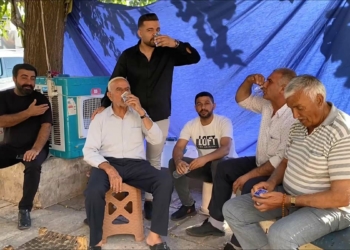 Mardin'de sıcaktan bunalanlar sulu klima kurdu