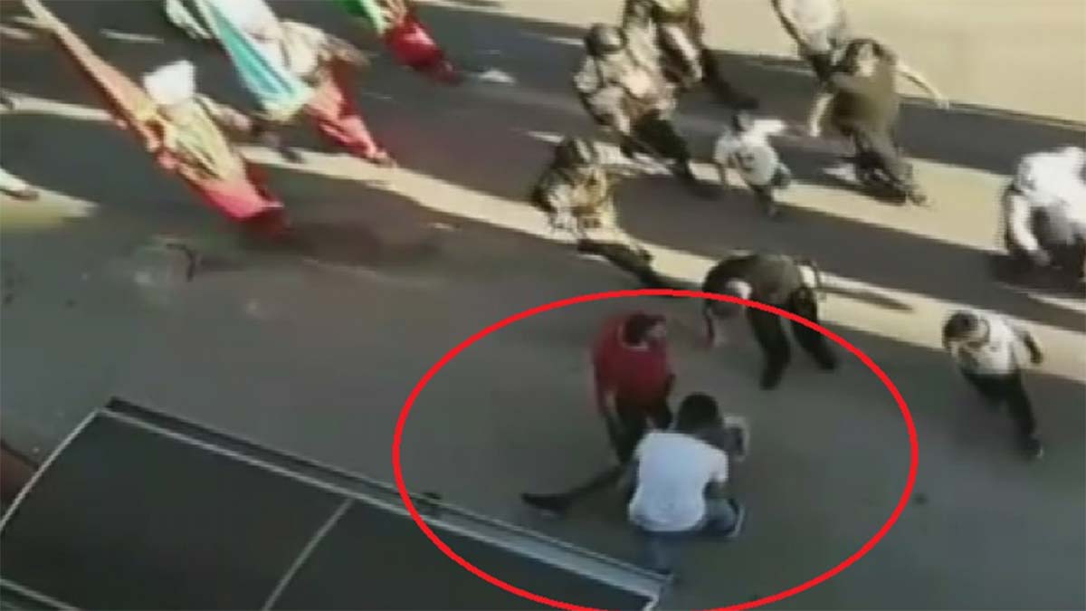 Mehteran takımı geçişi sırasında kavga