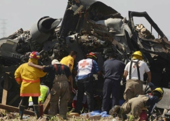 Meksika'da askeri helikopter düştü: 14 ölü