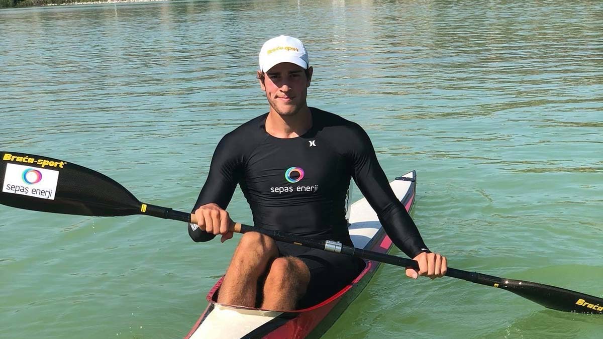 Milli Kanocu Mustafa Özmen'den büyük başarı