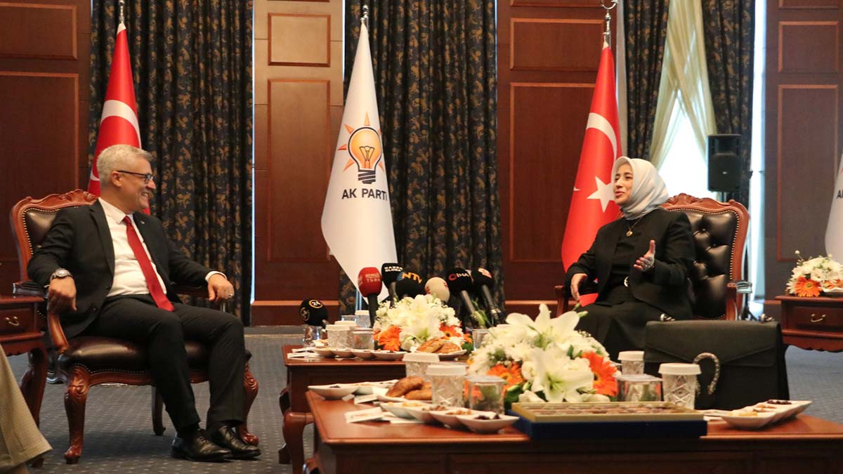 'Muhalefet ile olmaktan mutluluk duyuyorum'