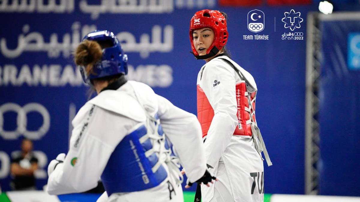 Nafia Kuş'tan altın madalya