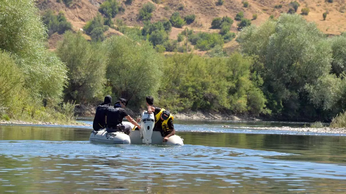 Nehirde kaybolan oto tamircisinin cesedi bulundu 1 - yaşam - haberton