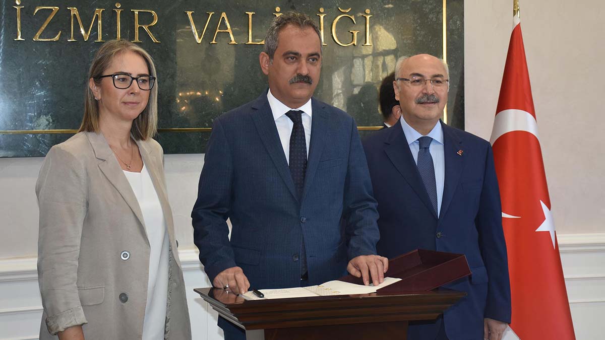 Özer: İzmir'e yatırımı 5,1 milyara çıkarıyoruz