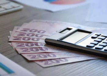 Reel kesim güven endeksi 2,7 puan geriledi