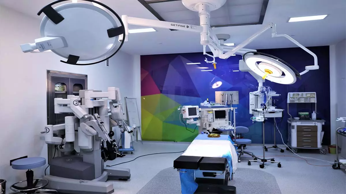 Robotik cerrahi hekimlere avantaj sağlıyor
