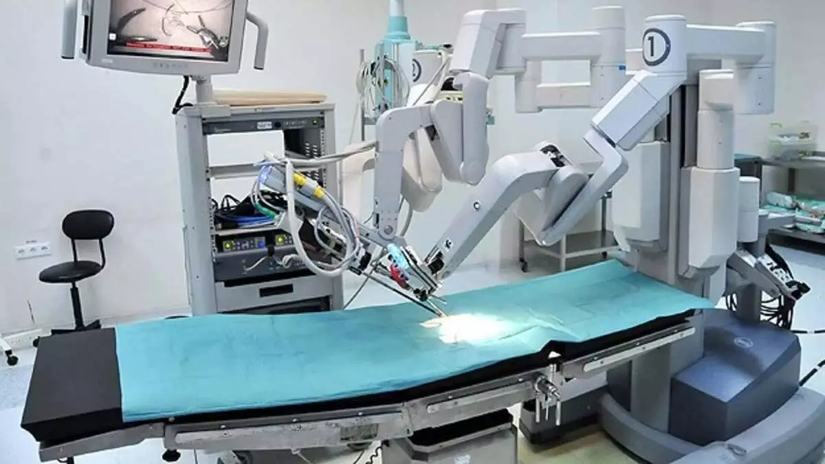 Robotik cerrahi ile uyku apnesi ameliyatı