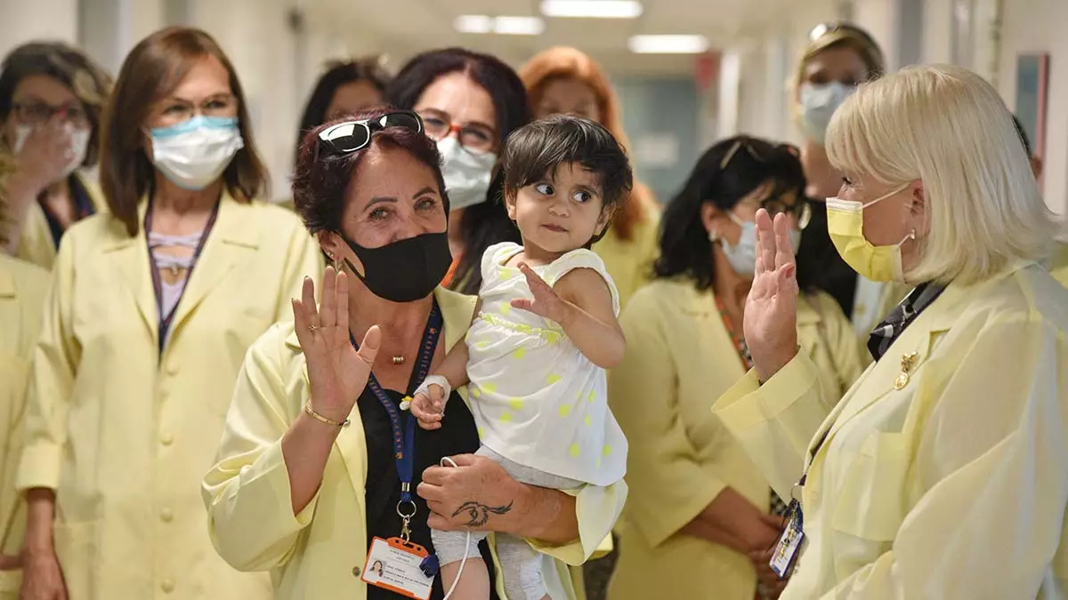 'sarı melekler' hastalara umut aşılıyor