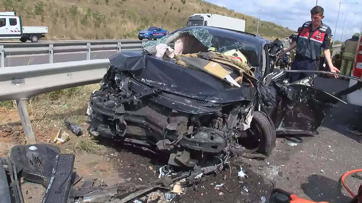 Sariyerde zincirleme trafik kazasi 1 - öne çıkan - haberton