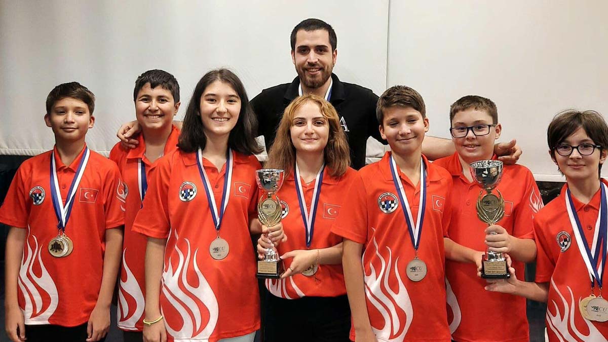 Satrançta milli gurur