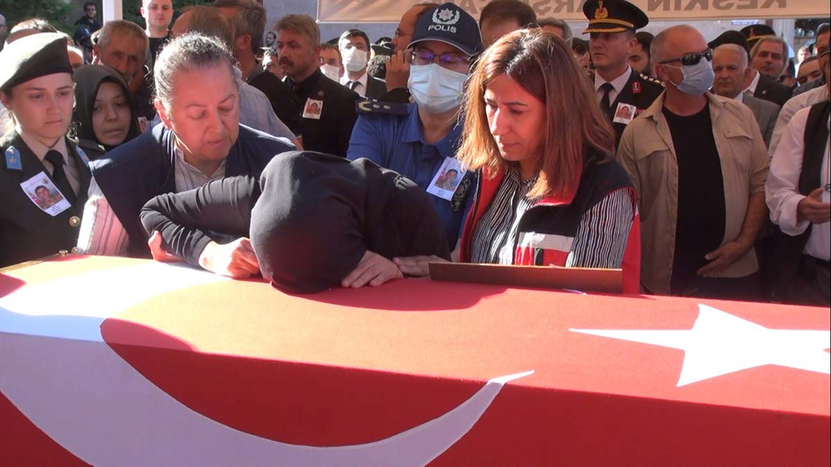 Şehit Mustafa Otal, son yolculuğuna uğurlandı