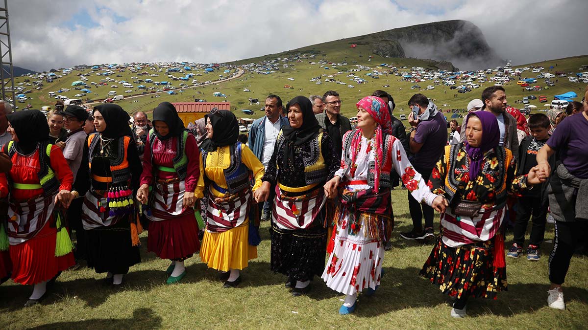 Sis Dağı'nda 2 asırlık yayla şenliğine yoğun ilgi