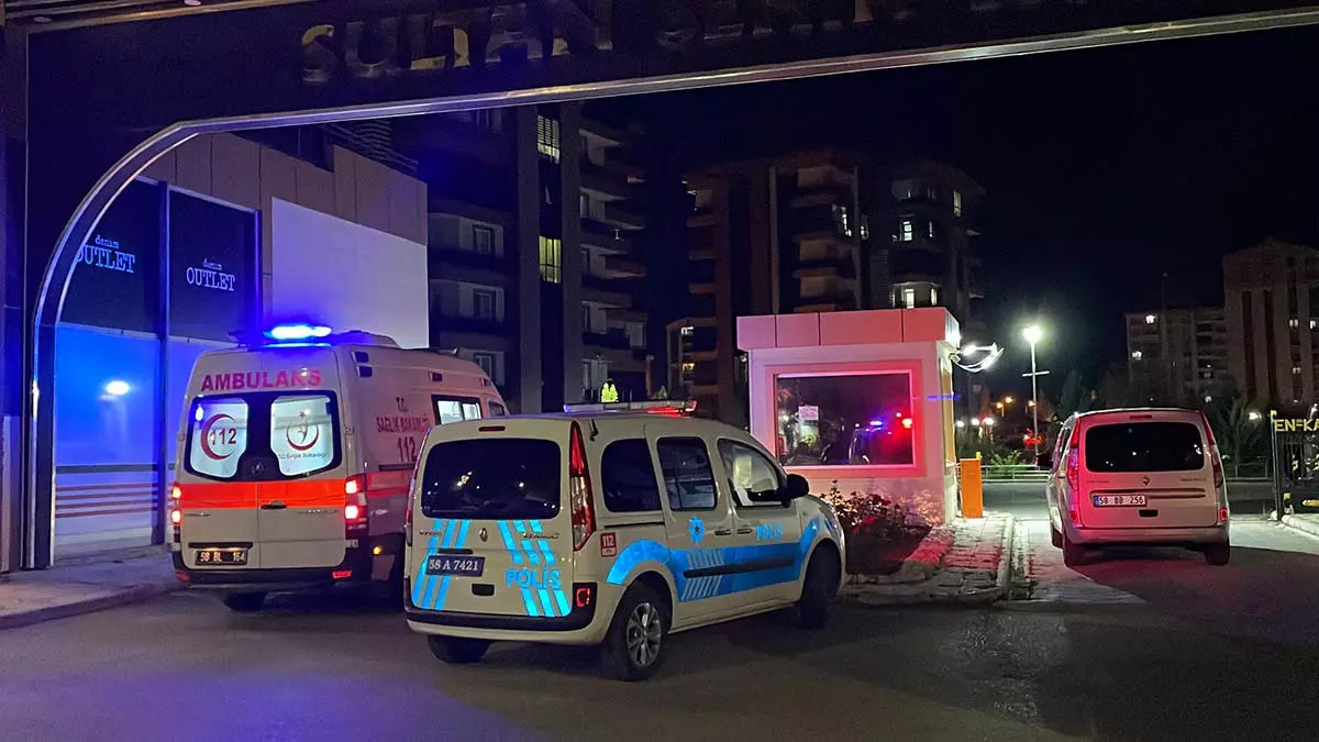 Sivas vali yardimcisi yegenini silahla yaraladi 1 - yerel haberler - haberton
